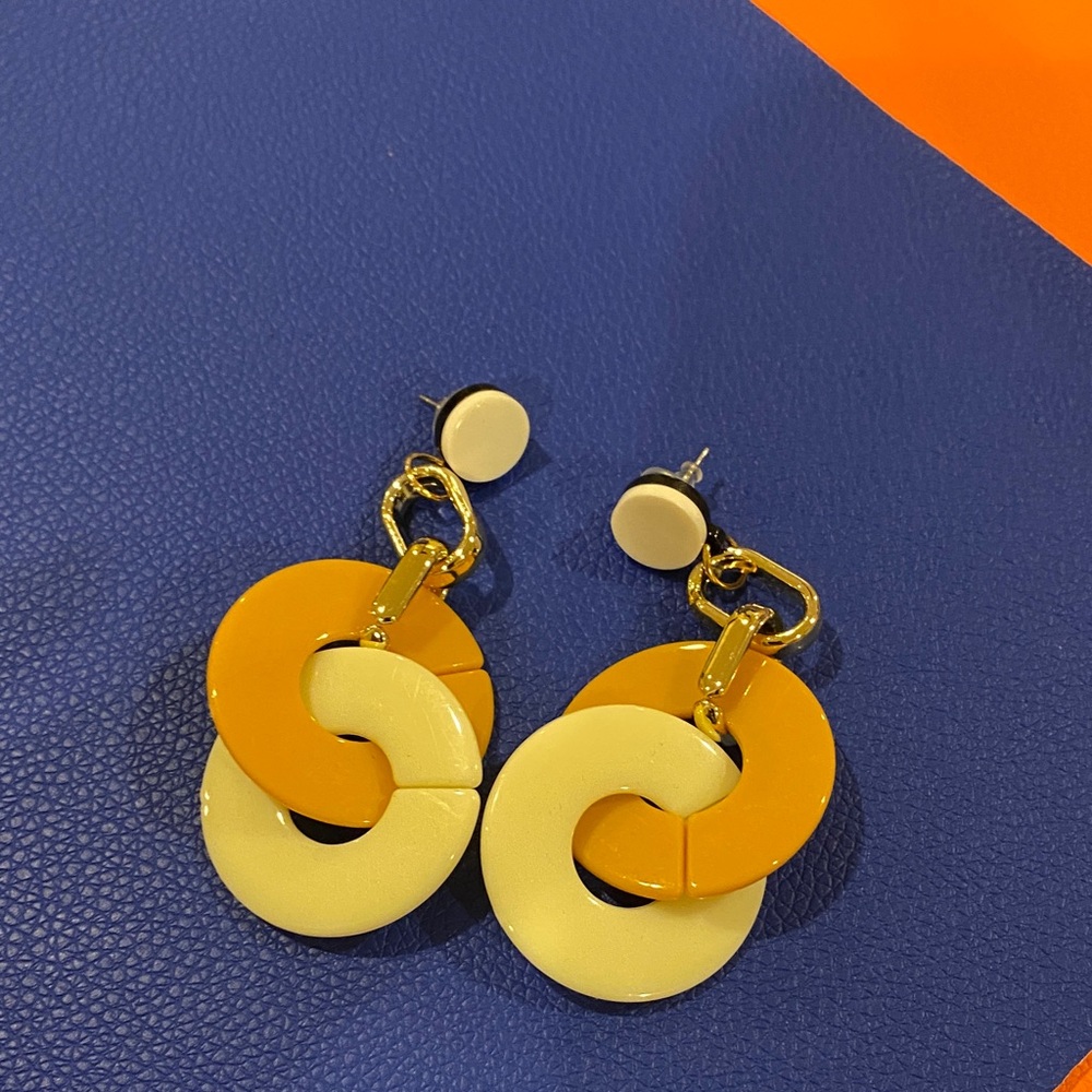 Chic Gold and Cream Earrings